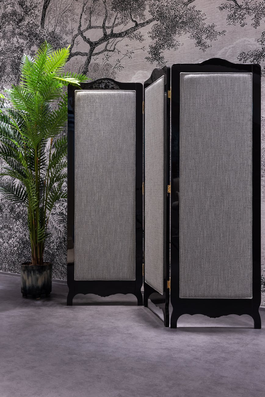 E‑Ink-Raumtrenner: Wandelbare Akustikwände für kleine Wohnungen bei nahezu null Energie